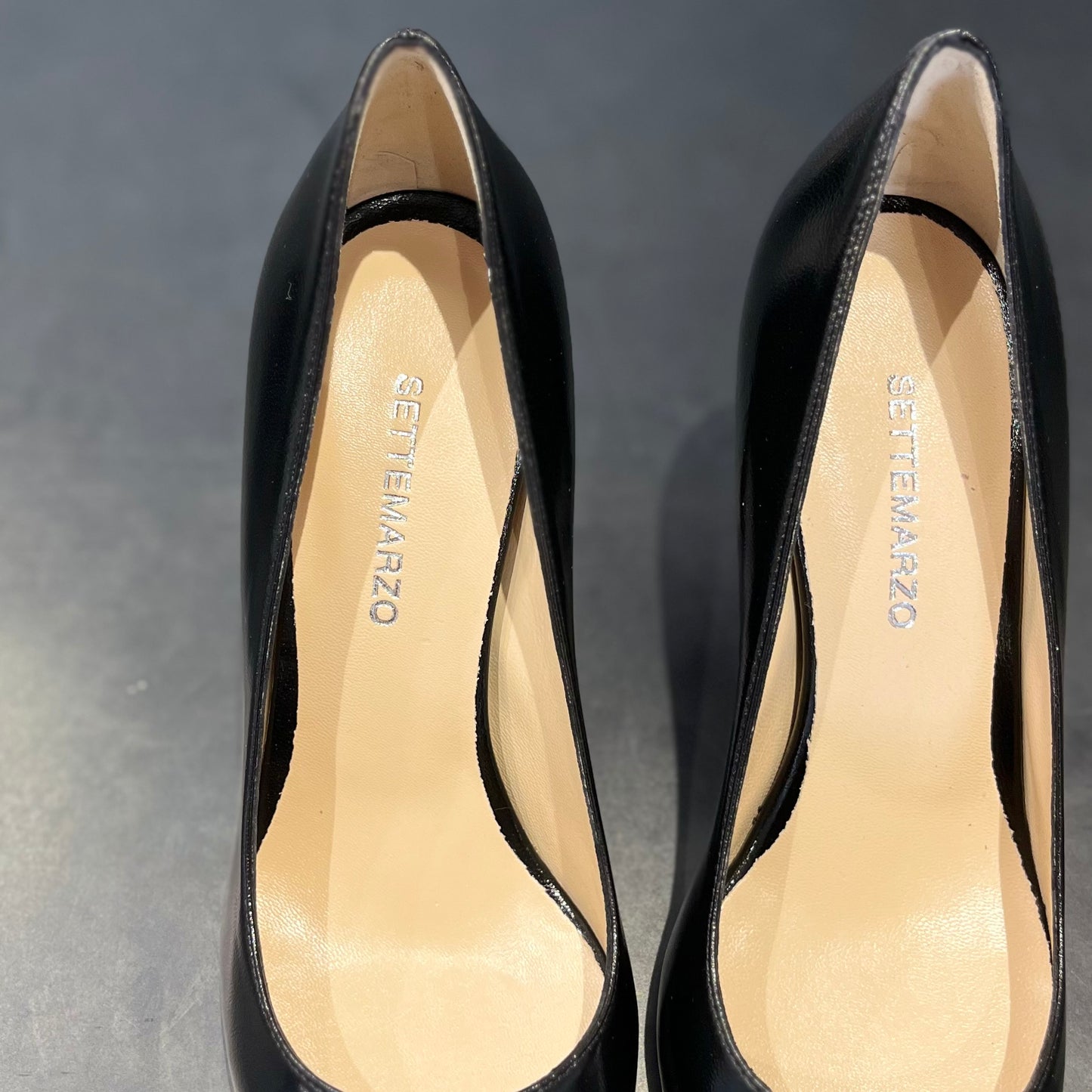 1632 Black