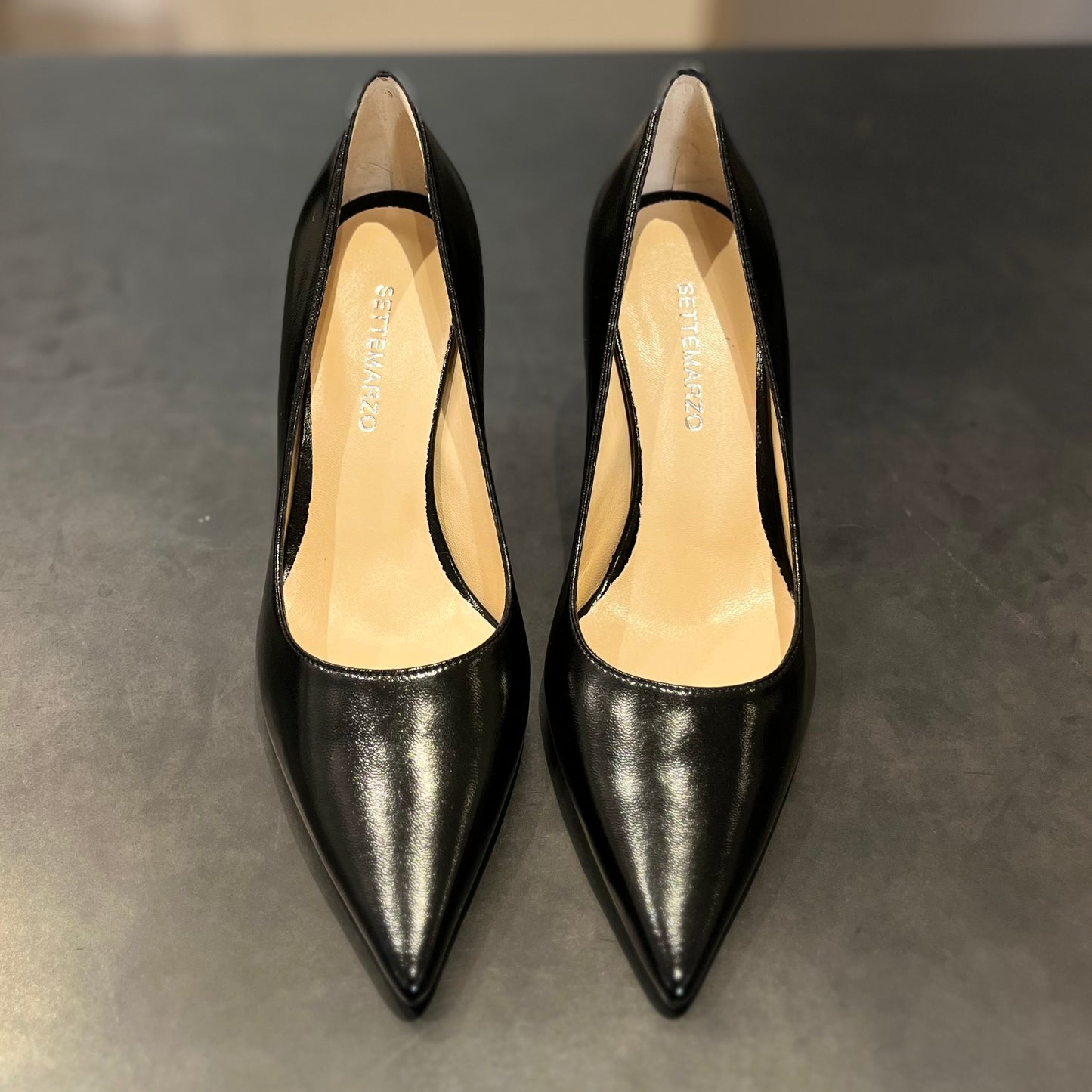 1632 Black