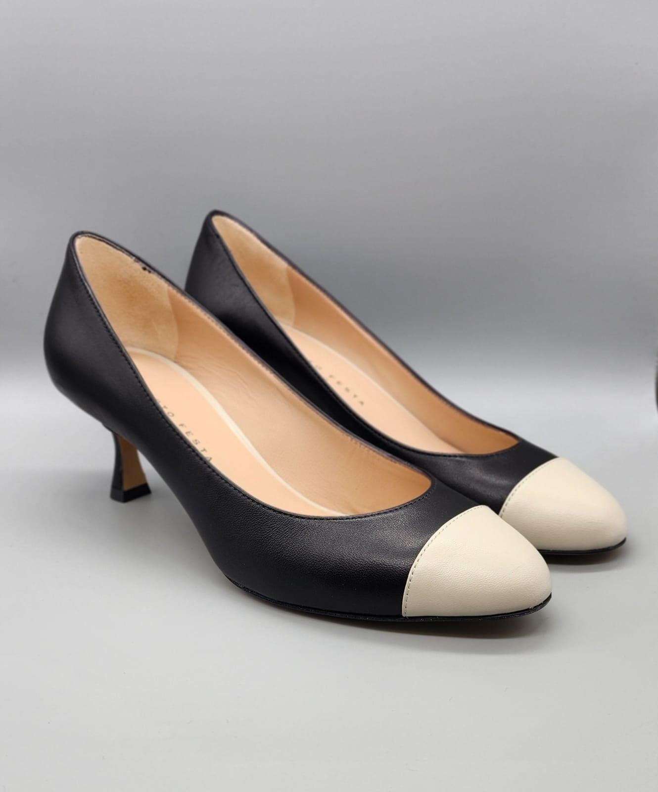 SIRI Black / Bone