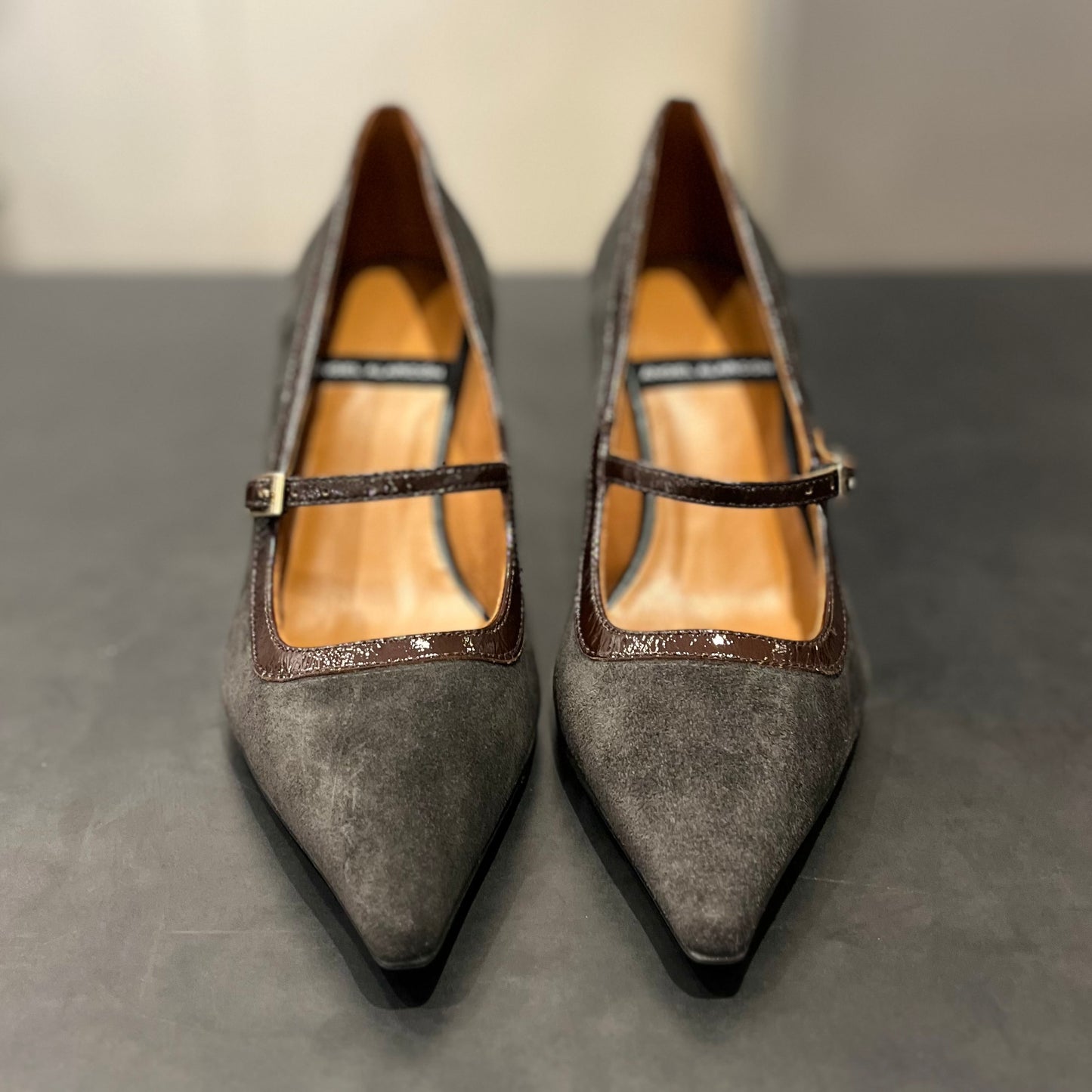 ARIANE Fog/Dark Brown