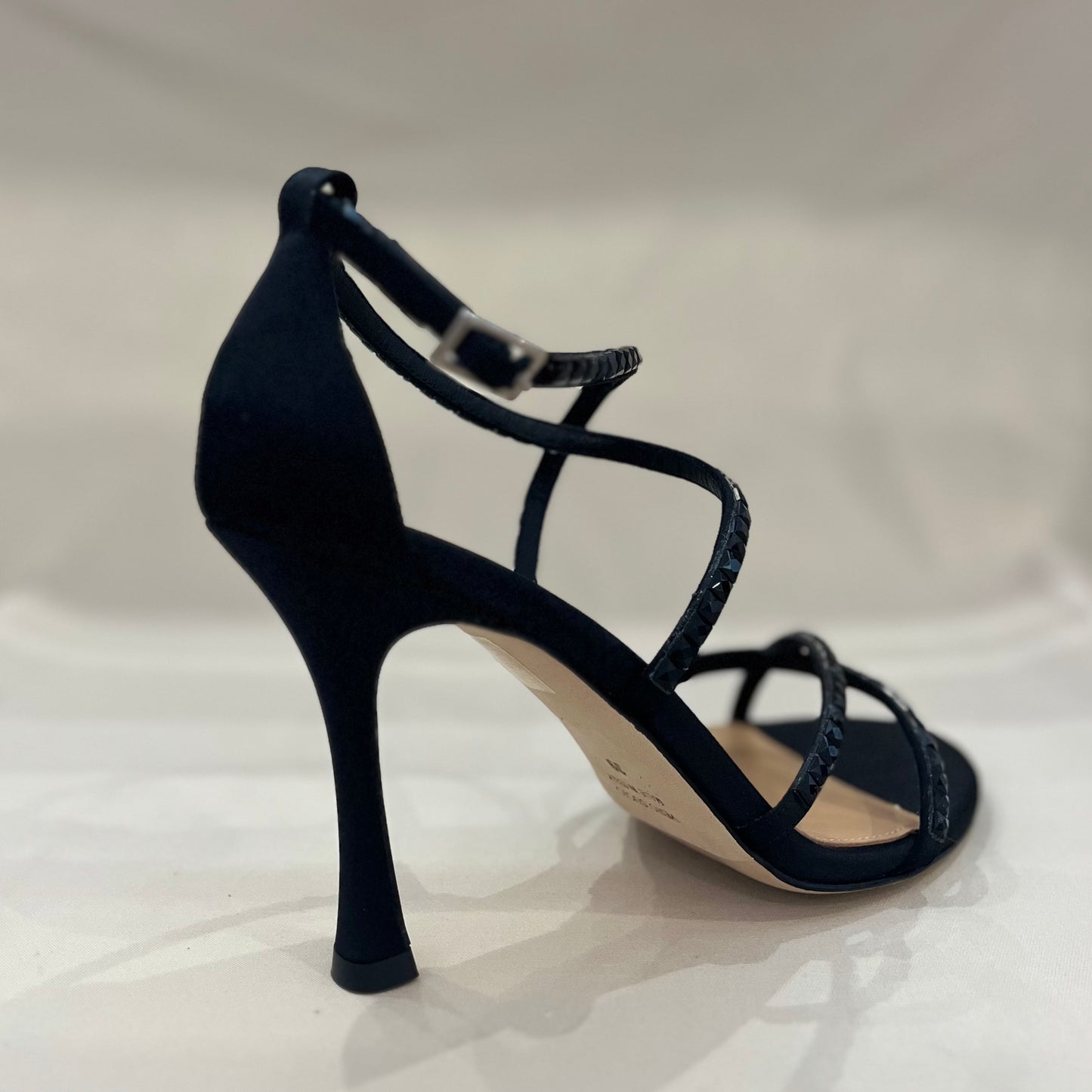 2597 Raso Nero
