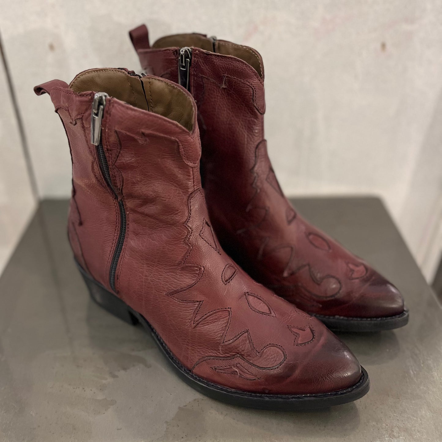 DD43 Frida Bordeaux