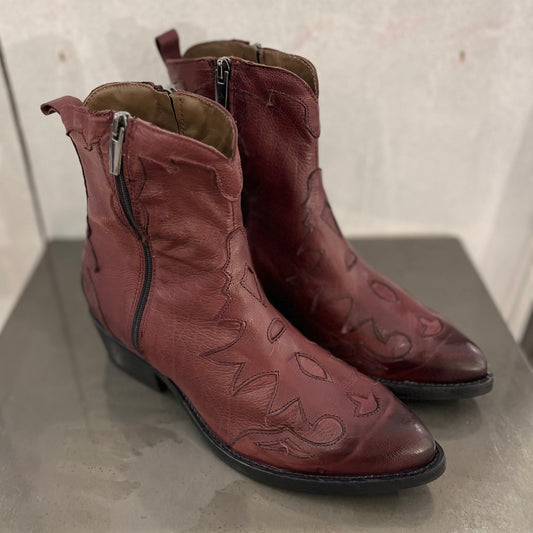 DD43 Frida Bordeaux