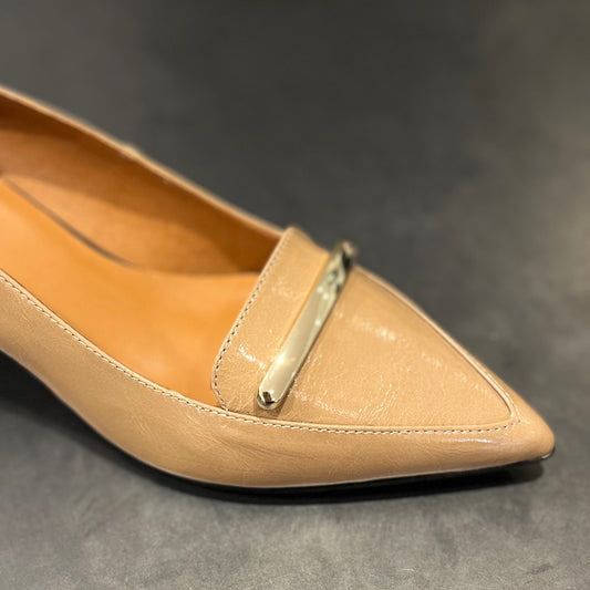 NELIE Camel